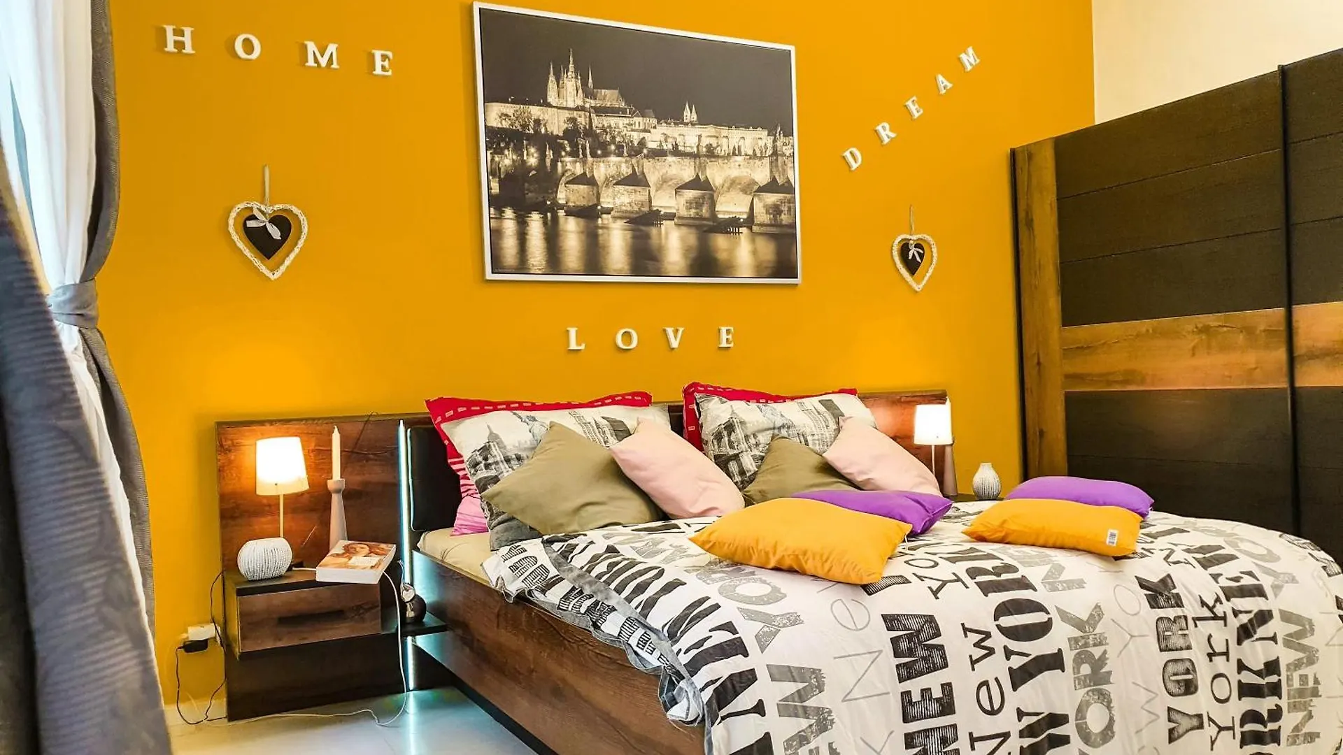 Apartment In The Center Of Praag 0*,  Tsjechië